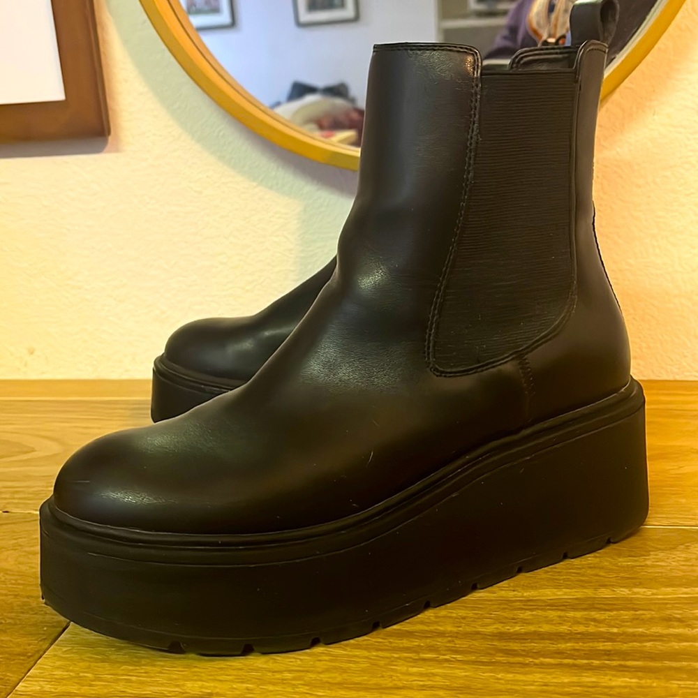 Steve Madden “brat boots